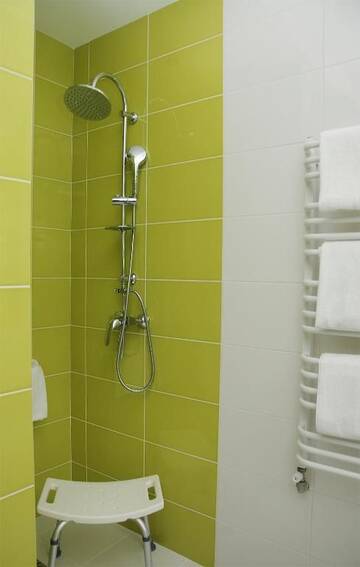 Фото номера Двухместный номер с 2 отдельными кроватями Отель Hotel Klaudia г. Juszczyn 4