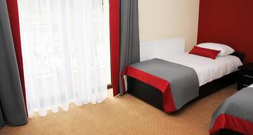 Фото номера Трехместный номер Отель Hotel Klaudia г. Juszczyn 14