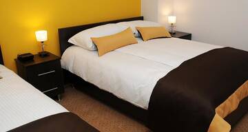 Фото номера Трехместный номер Отель Hotel Klaudia г. Juszczyn 22